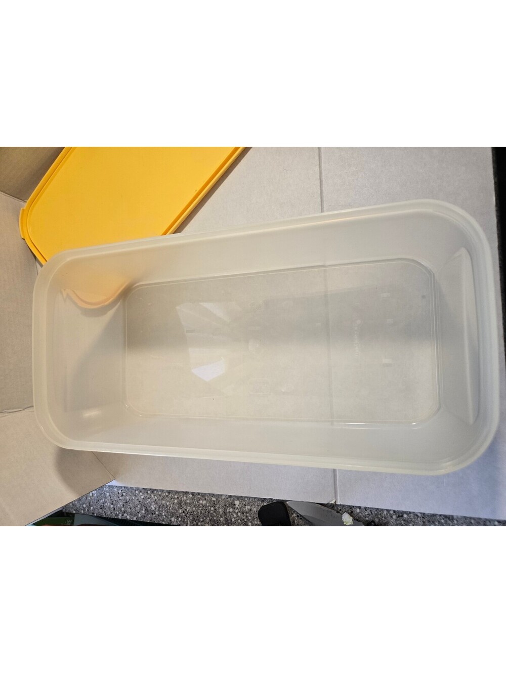 Tupperware Modular Mates Rectangular Storage Container #2 with Yellow Lid / EUC - Picture 4 of 8